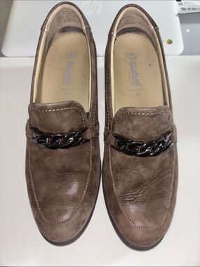 Men's Slip-On Loafers in Brown with Chain Accent